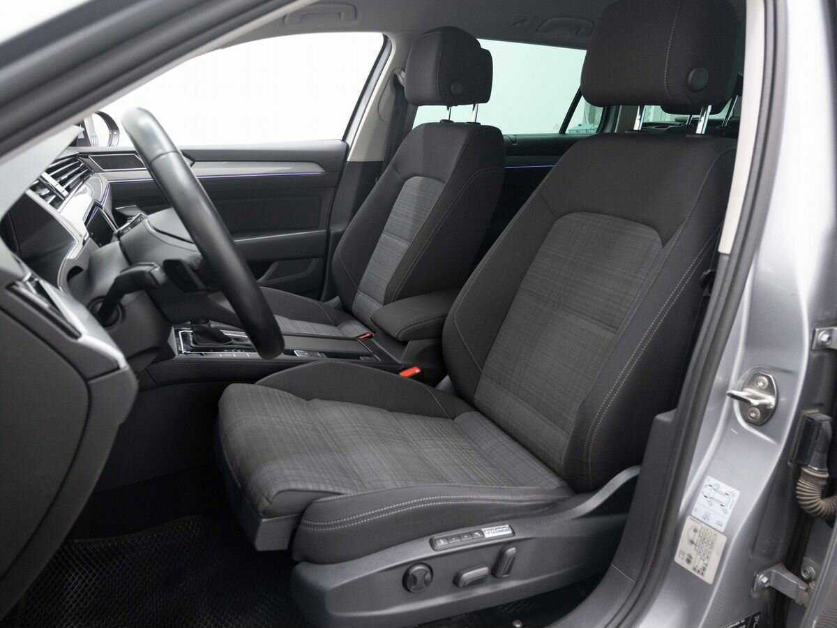 Б/У Фольксваген Пассат 2020 года. Фото: #9