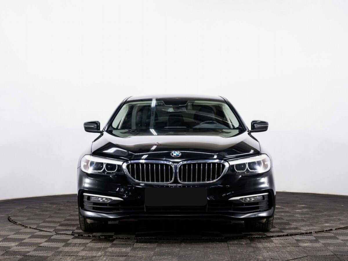 BMW 5 серии 2019 года с пробегом. Фото: #1