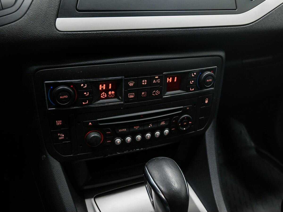 Citroen C5 2012 года с пробегом. Фото: #18
