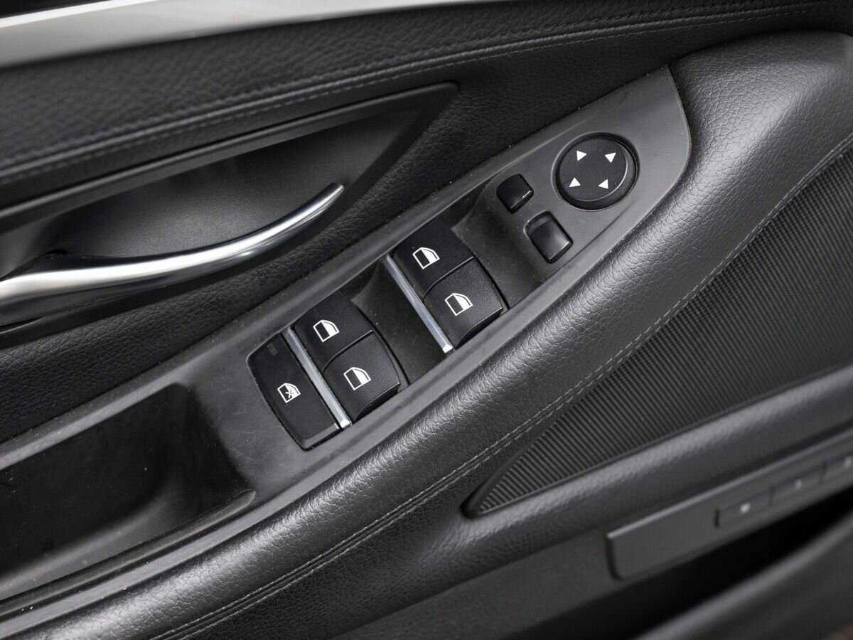 BMW 5 серии 2013 года с пробегом. Фото: #26