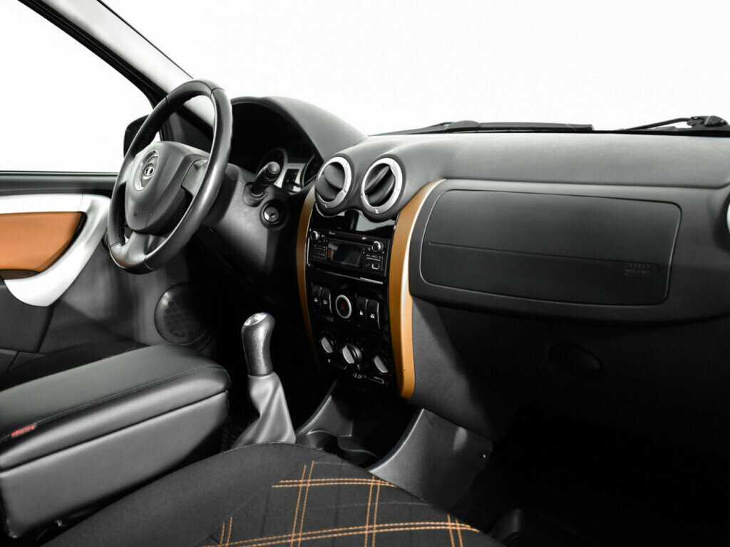 Lada (ВАЗ) Largus 2016 года с пробегом. Фото: #8