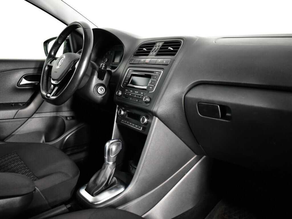 Б/У Фольксваген Поло 2015 года. Фото: #8