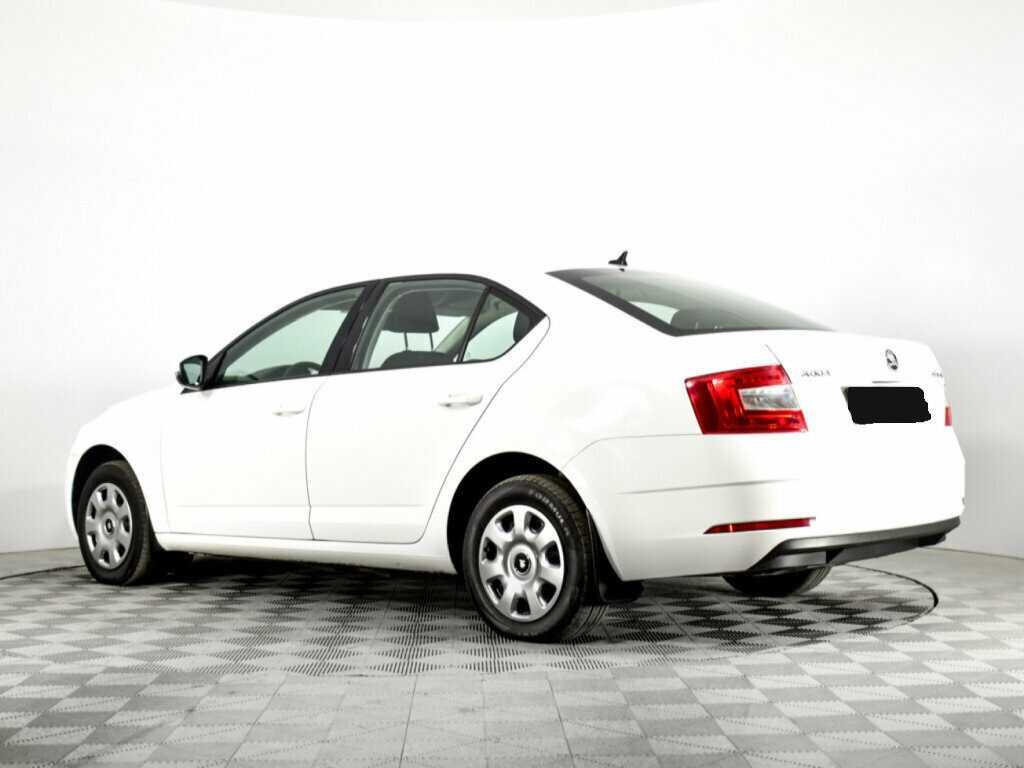 Б/У Шкода Октавия 2019 года. Фото: #5