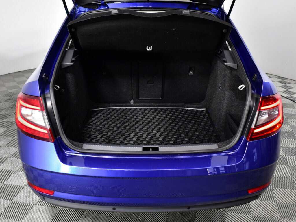 Б/У Шкода Октавия 2018 года. Фото: #14