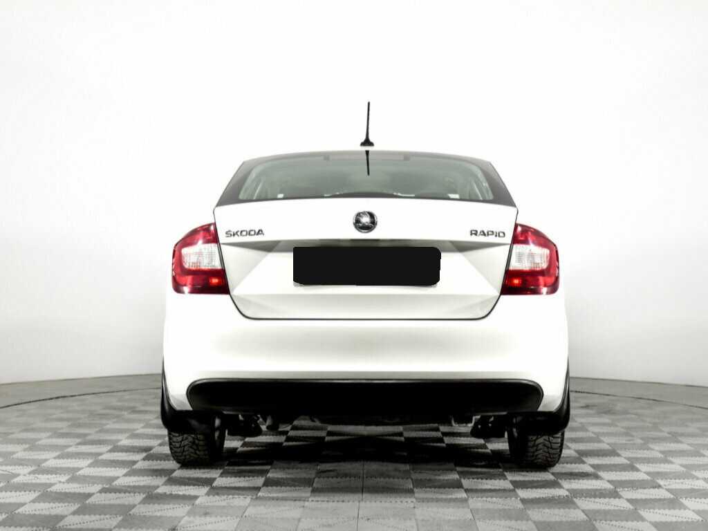 Б/У Шкода Рапид 2018 года. Фото: #5