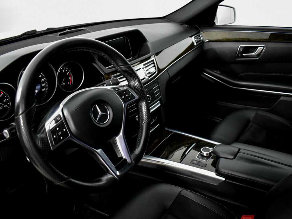 Mercedes-Benz E-Класс 2015 года с пробегом. Фото: #8