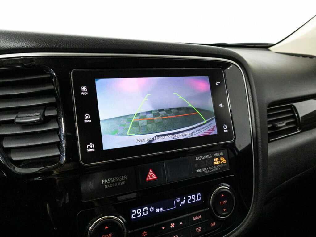 Б/У Митсубиши Оутлэндер 2018 года. Фото: #15