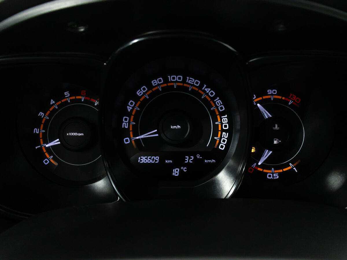 Lada (ВАЗ) Vesta 2017 года с пробегом. Фото: #11