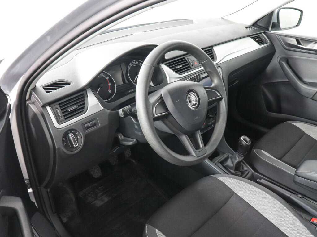 Skoda Rapid 2018 года с пробегом. Фото: #8