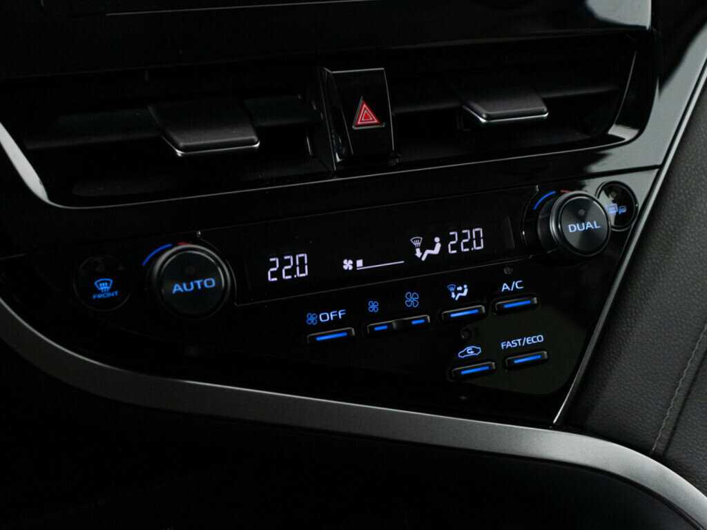 Toyota Camry 2021 года с пробегом. Фото: #16