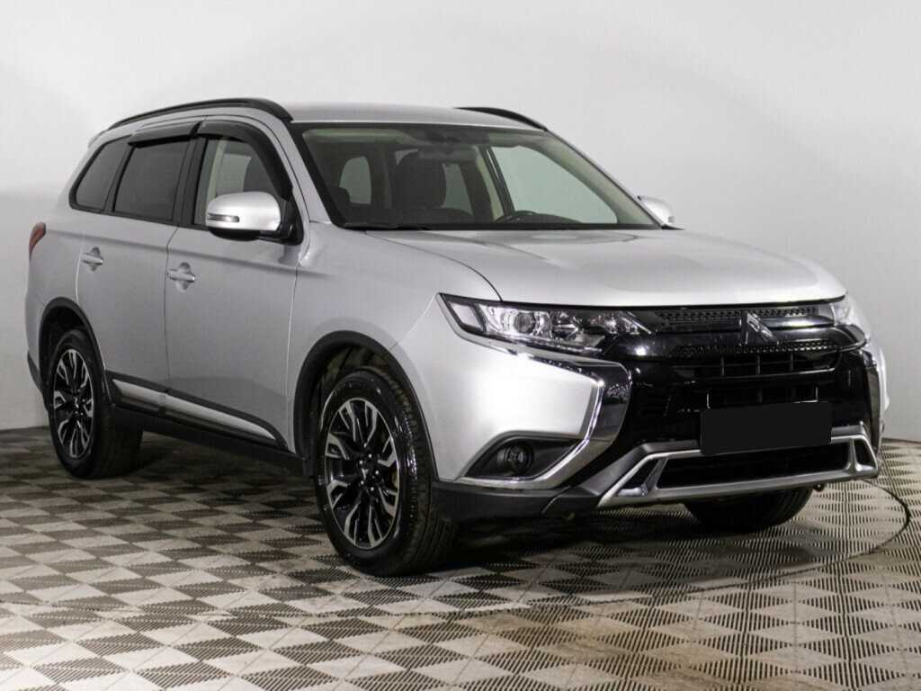 Mitsubishi Outlander 2021 года с пробегом. Фото: #2