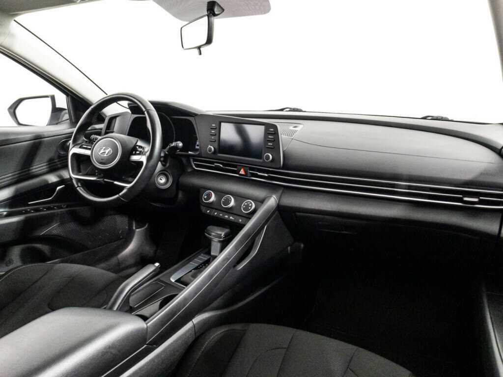 Б/У Хендай Елантра 2021 года. Фото: #8