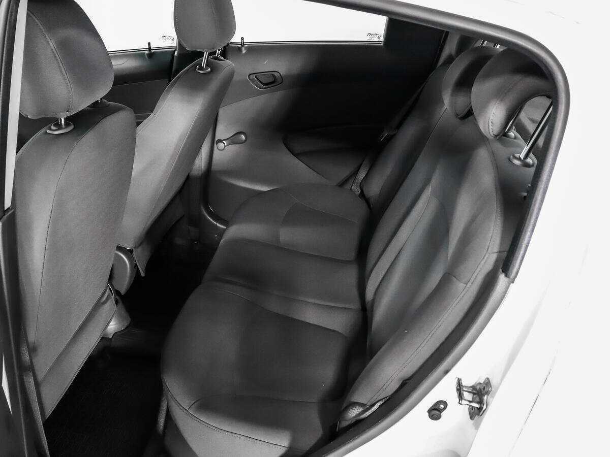 Б/У Шевроле Спарк 2013 года. Фото: #9