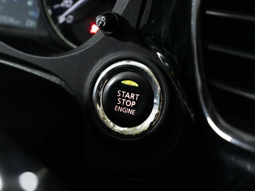 Б/У Митсубиши Оутлэндер 2013 года. Фото: #16