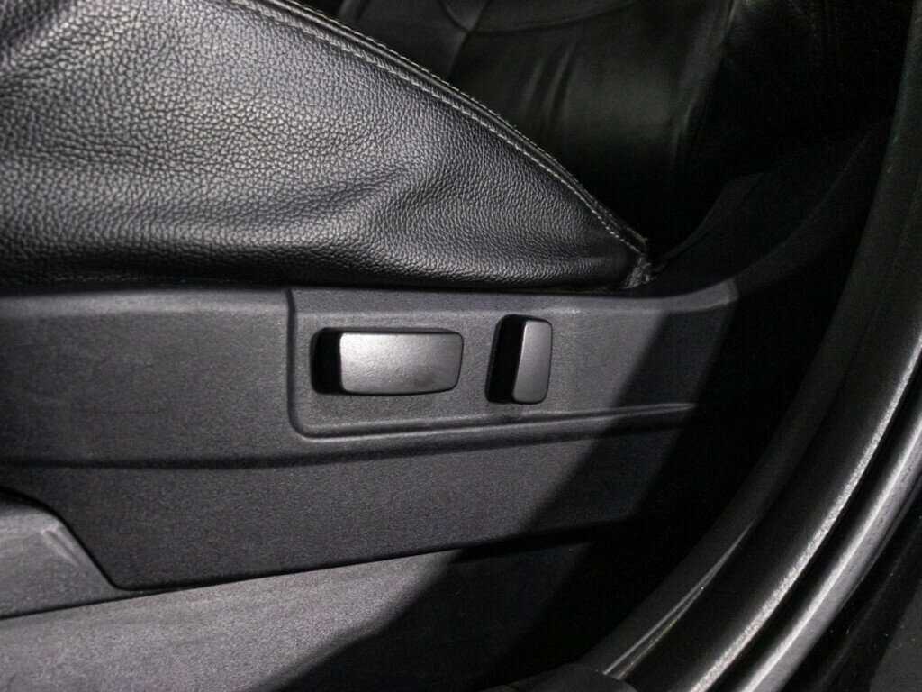 Б/У Митсубиши Оутлэндер 2013 года. Фото: #17