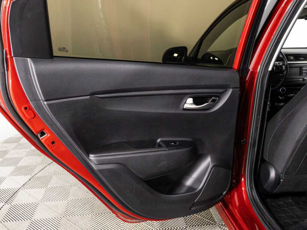 Б/У Киа Рио 2021 года. Фото: #24