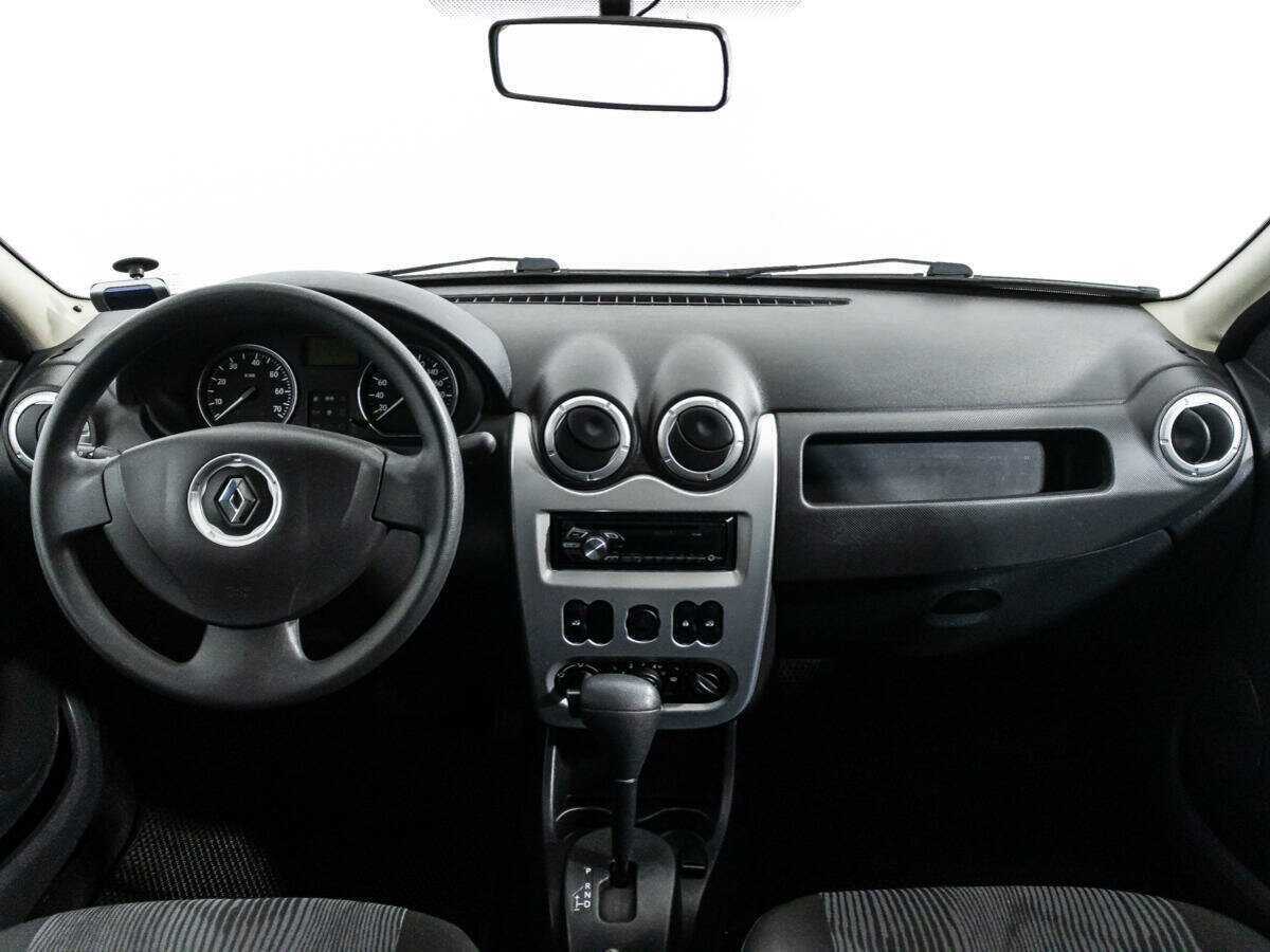 Б/У Рено Логан 2014 года. Фото: #12