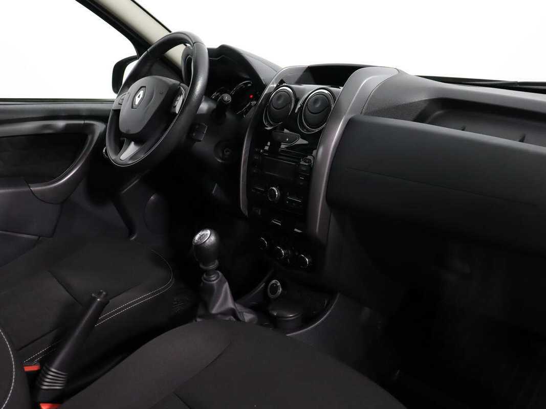 Б/У Рено Дастер 2017 года. Фото: #10