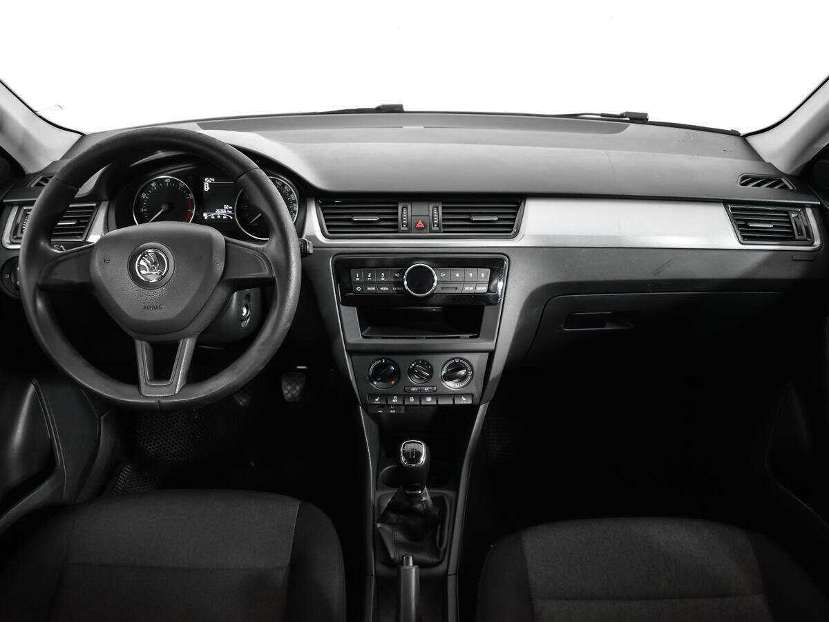 Б/У Шкода Рапид 2017 года. Фото: #11