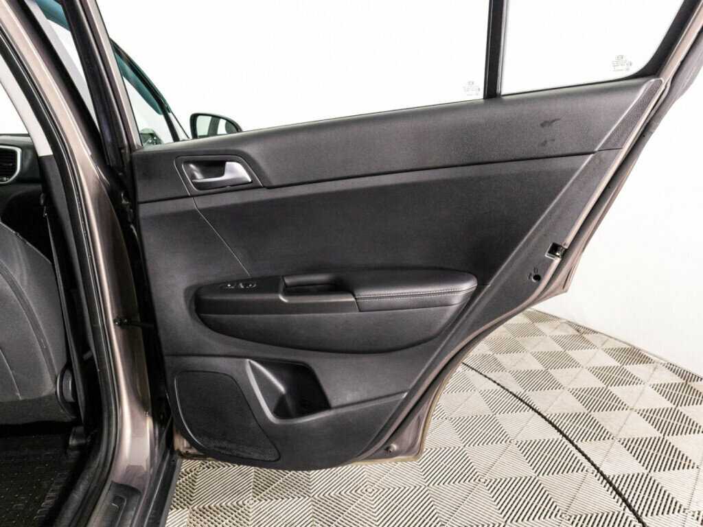 Б/У Киа Спортейдж 2019 года. Фото: #25