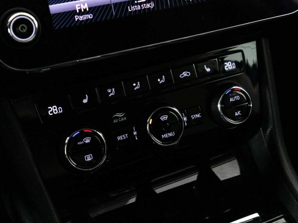 Б/У Шкода Суперб 2018 года. Фото: #16