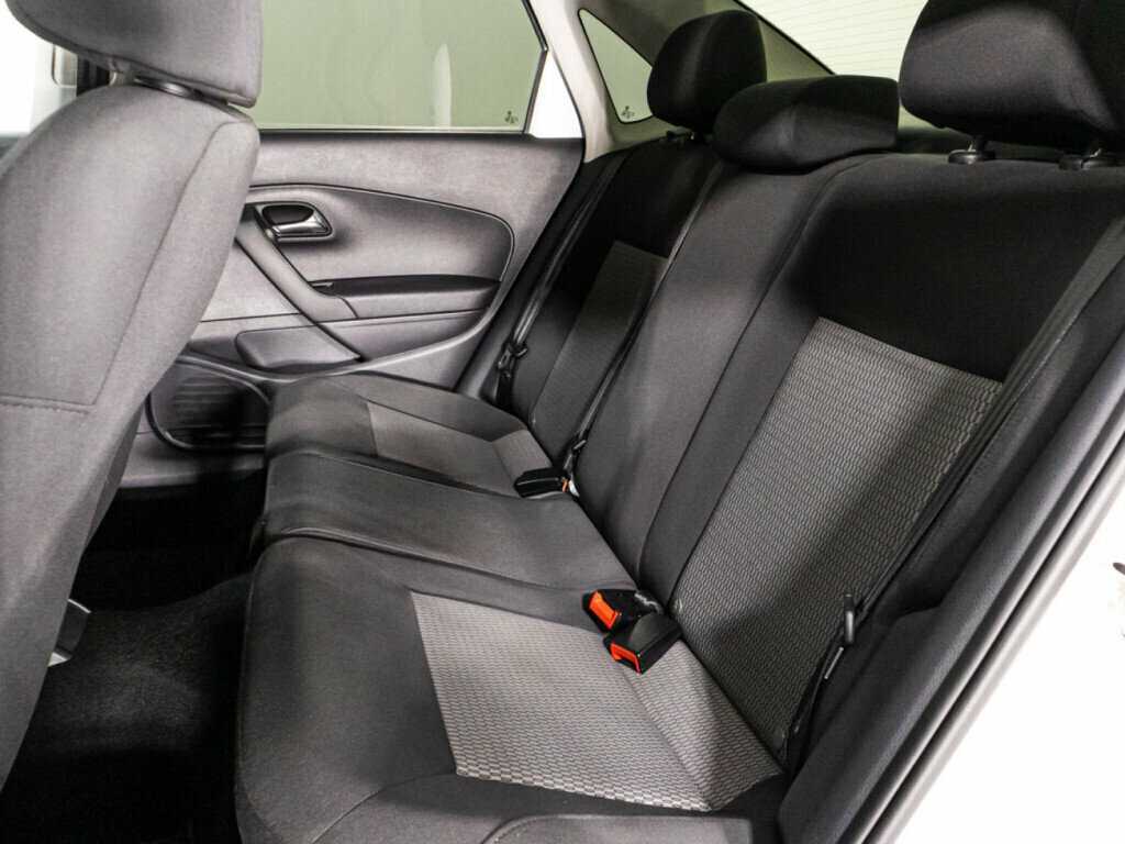 Б/У Фольксваген Поло 2013 года. Фото: #9