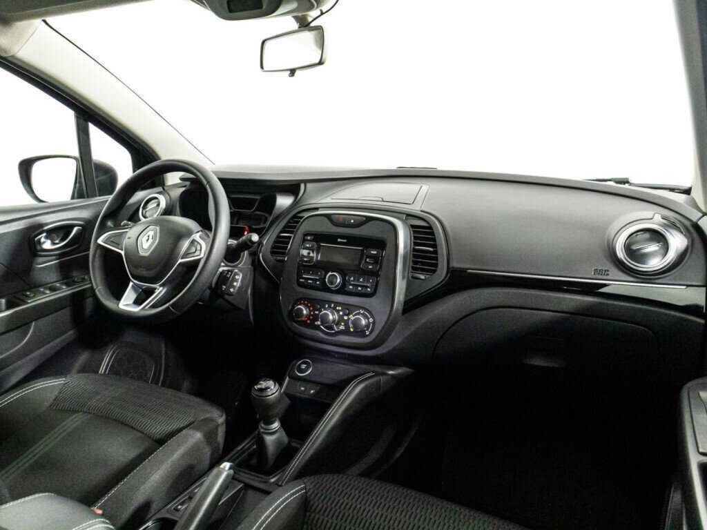 Б/У Рено Каптюр 2022 года. Фото: #8