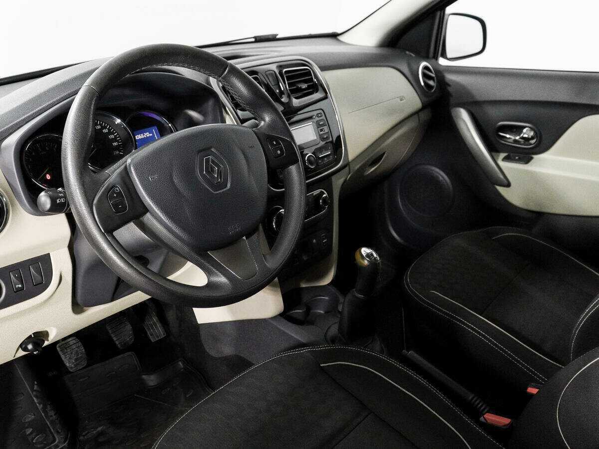 Б/У Рено Логан 2016 года. Фото: #8