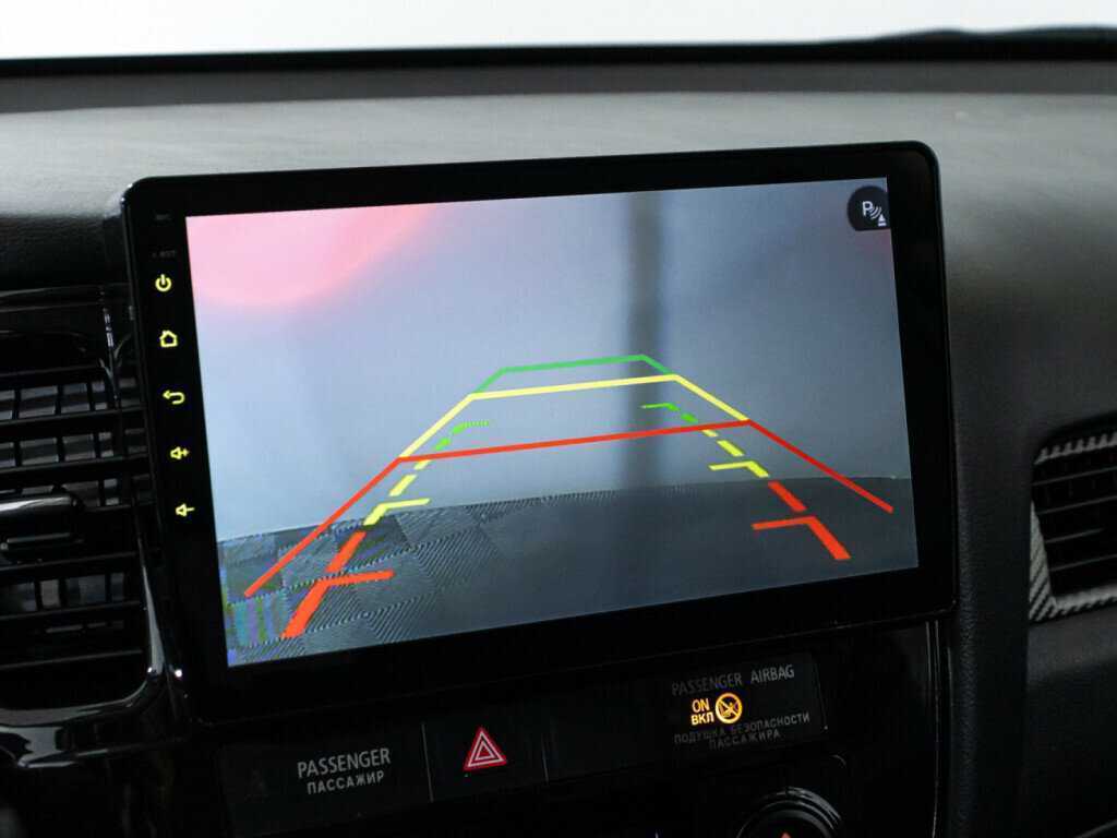 Б/У Митсубиши Оутлэндер 2017 года. Фото: #14