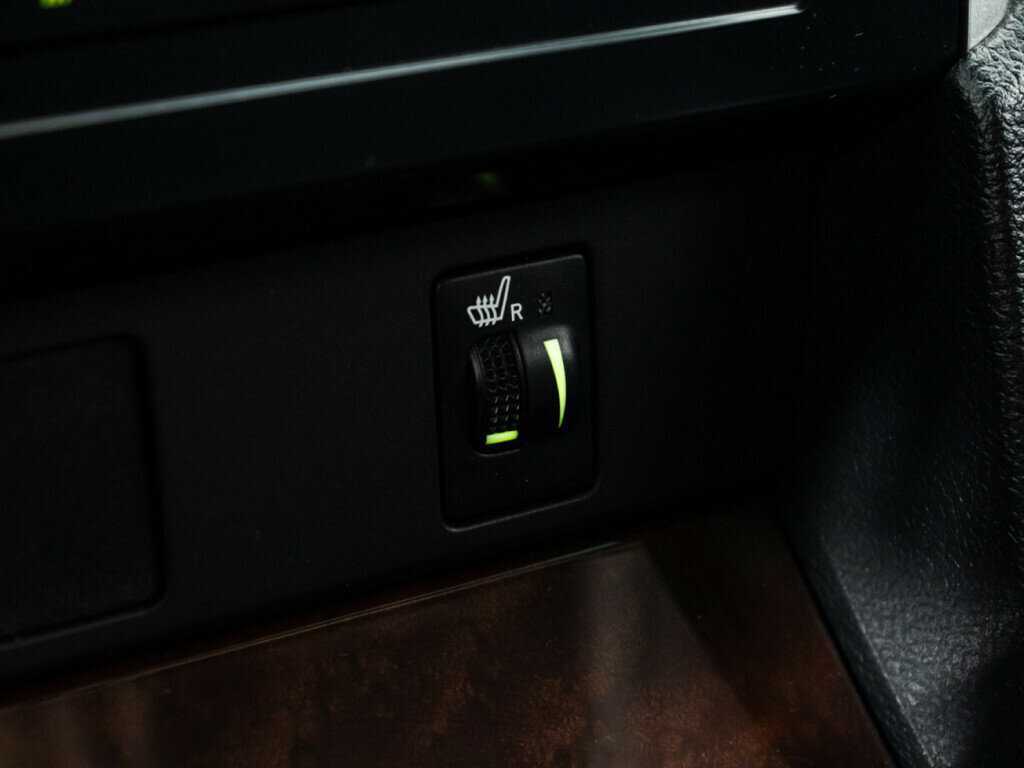 Б/У Тойота Камри 2012 года. Фото: #17