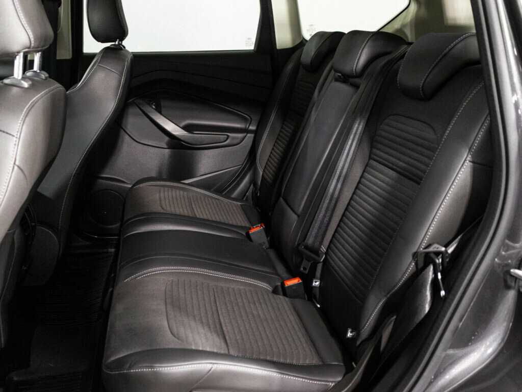 Б/У Форд Куга 2017 года. Фото: #9