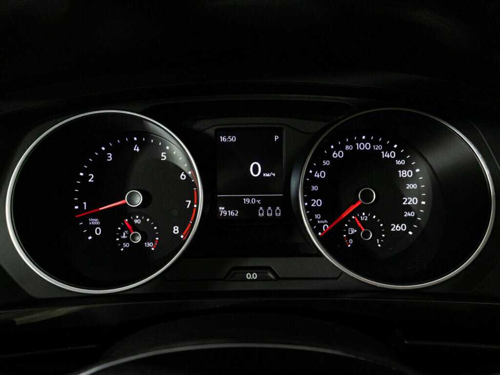 Б/У Фольксваген Тигуан 2018 года. Фото: #11