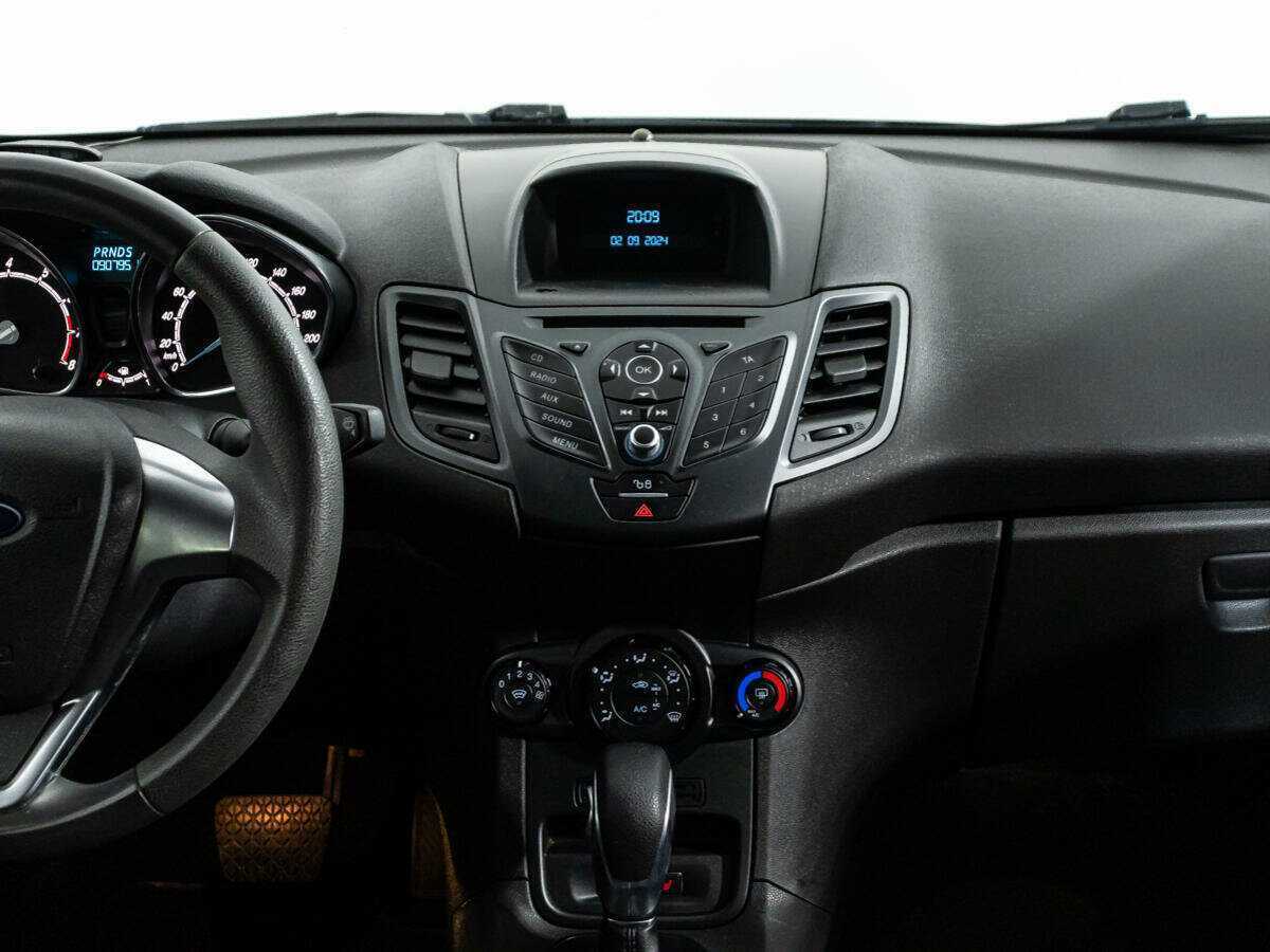 Б/У Форд Фиеста 2016 года. Фото: #13