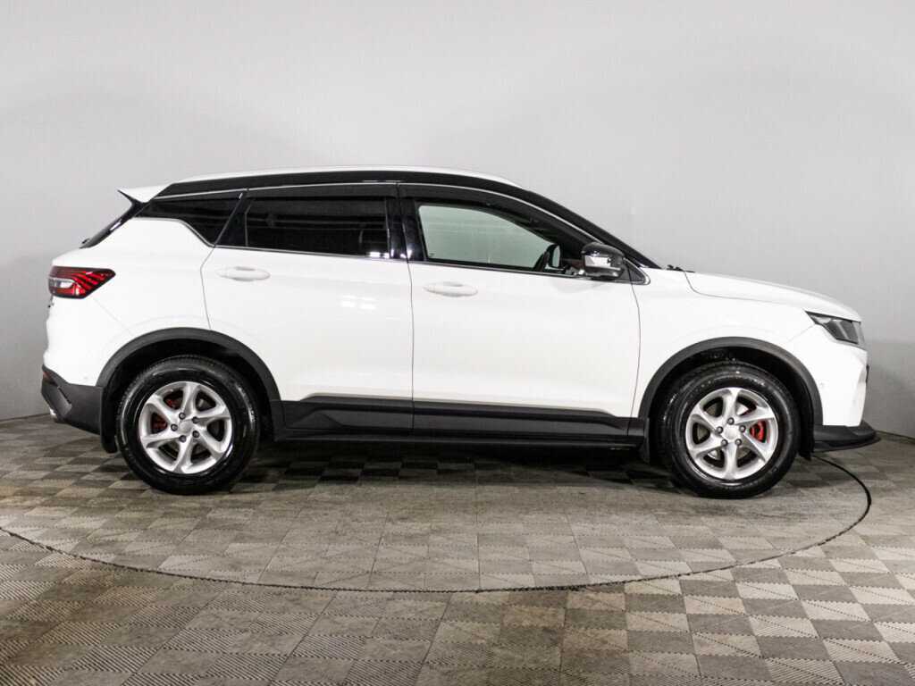 Б/У Джили Кулрэй 2021 года. Фото: #3