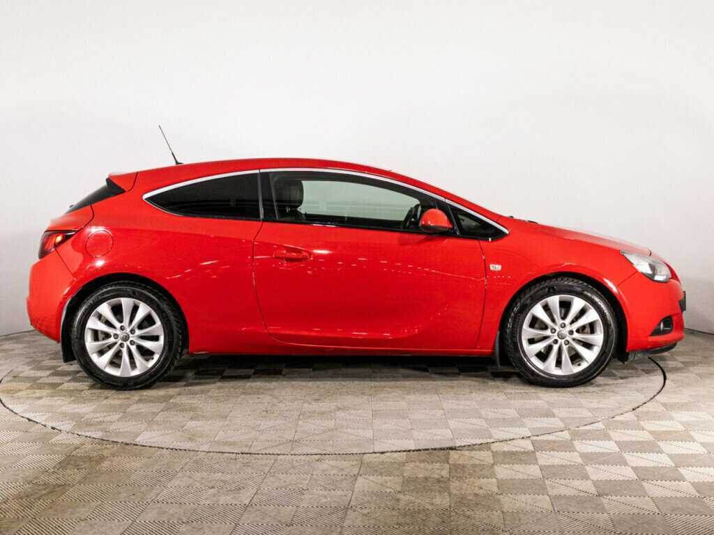 Б/У Опель Астра 2012 года. Фото: #3