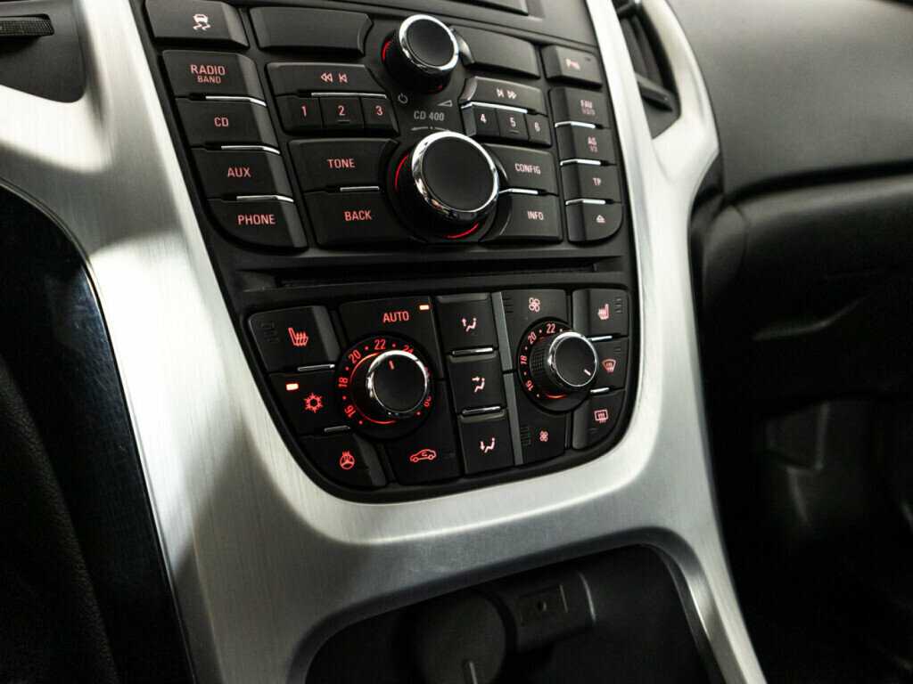 Б/У Опель Астра 2012 года. Фото: #14