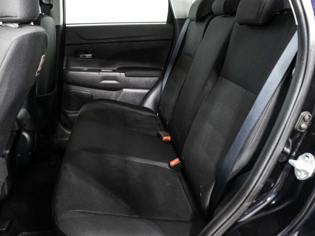 Б/У Митсубиши АС-Икс 2012 года. Фото: #9