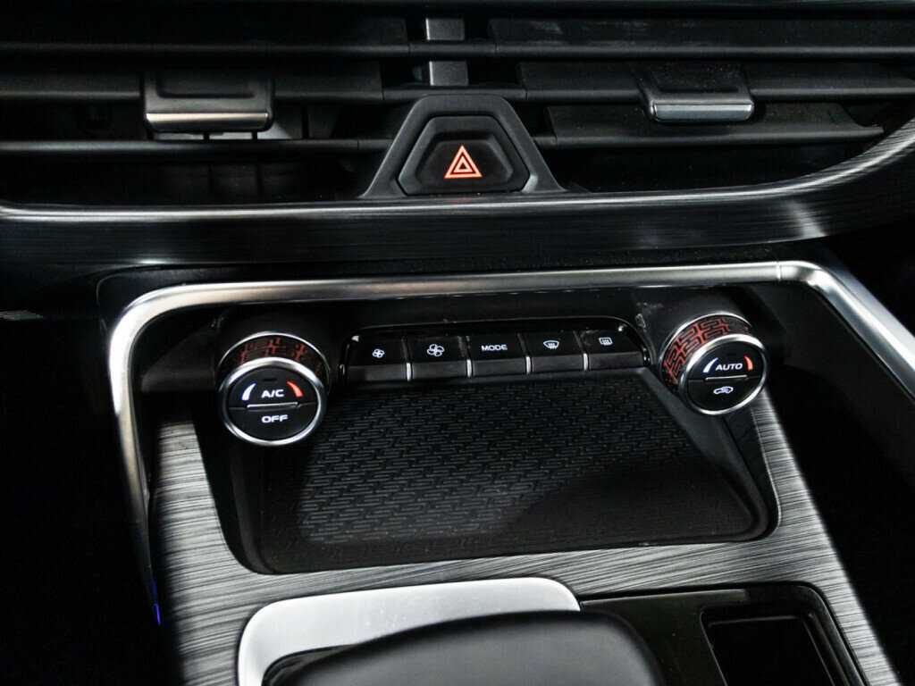 Geely Tugella 2022 года с пробегом. Фото: #19