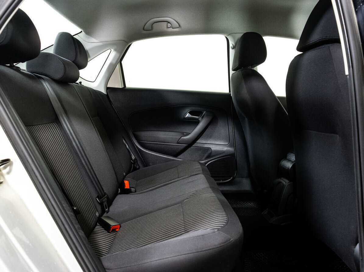 Б/У Фольксваген Поло 2013 года. Фото: #12