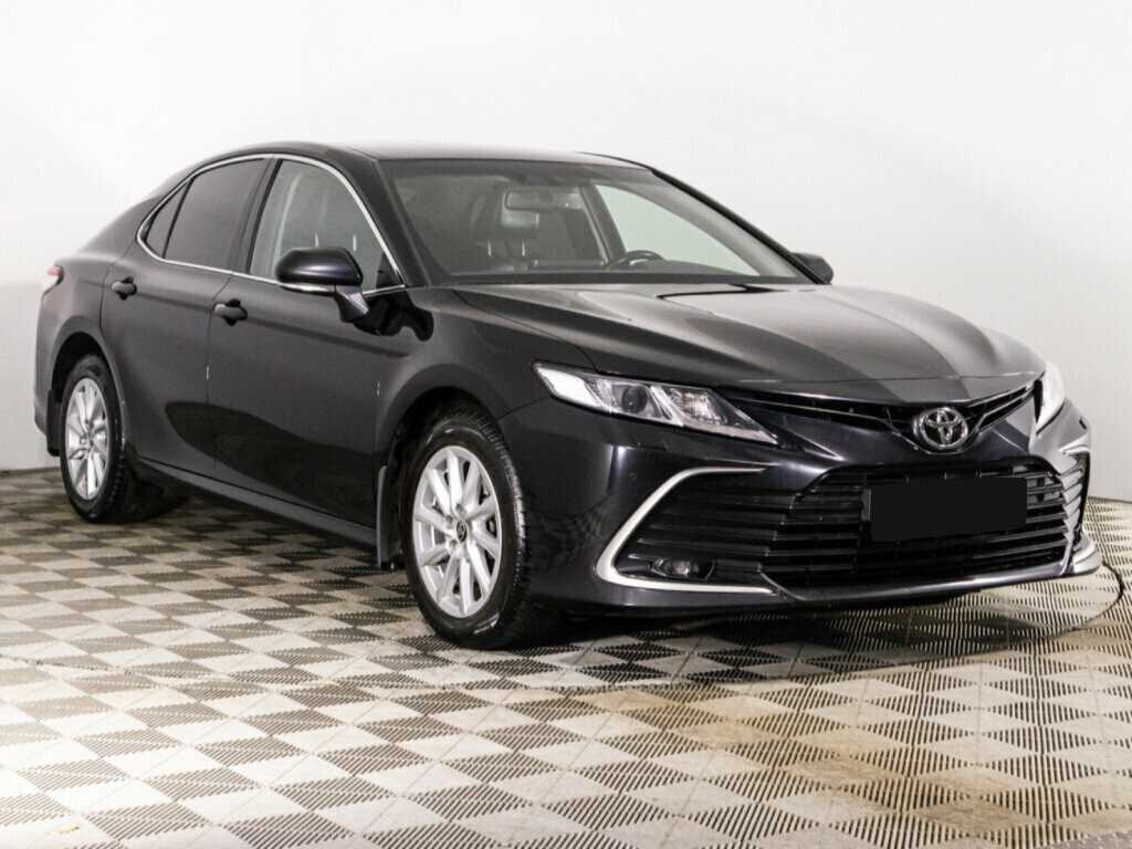 Toyota Camry 2021 года с пробегом. Фото: #2