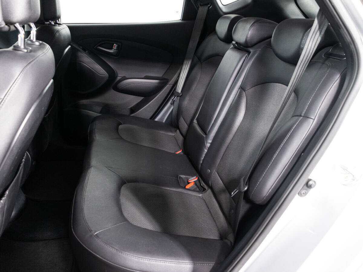 Б/У Хендай ай-икс35 2013 года. Фото: #9