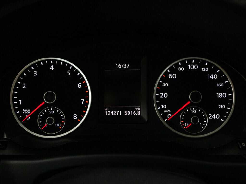 Б/У Фольксваген Тигуан 2012 года. Фото: #11