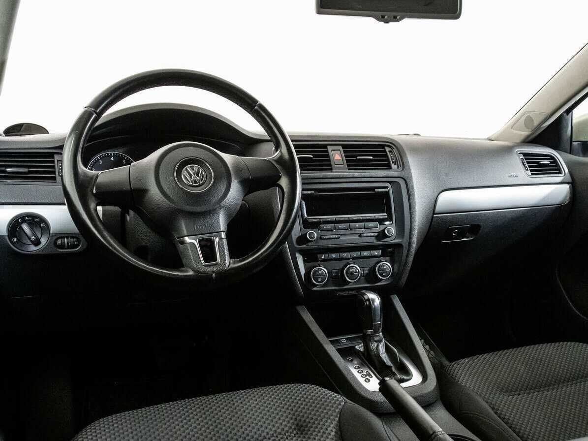 Б/У Фольксваген Джетта 2012 года. Фото: #8