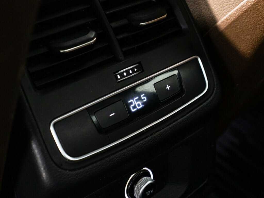 Audi A4 2016 года с пробегом. Фото: #18