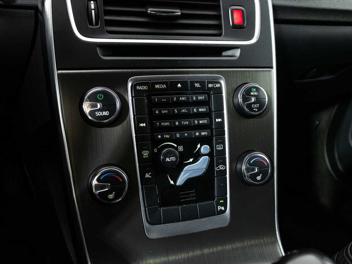 Б/У Вольво С60 2012 года. Фото: #16