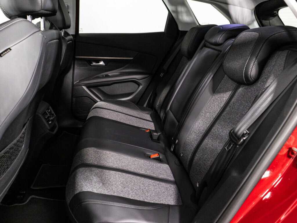 Б/У Пежо 3008 2019 года. Фото: #9