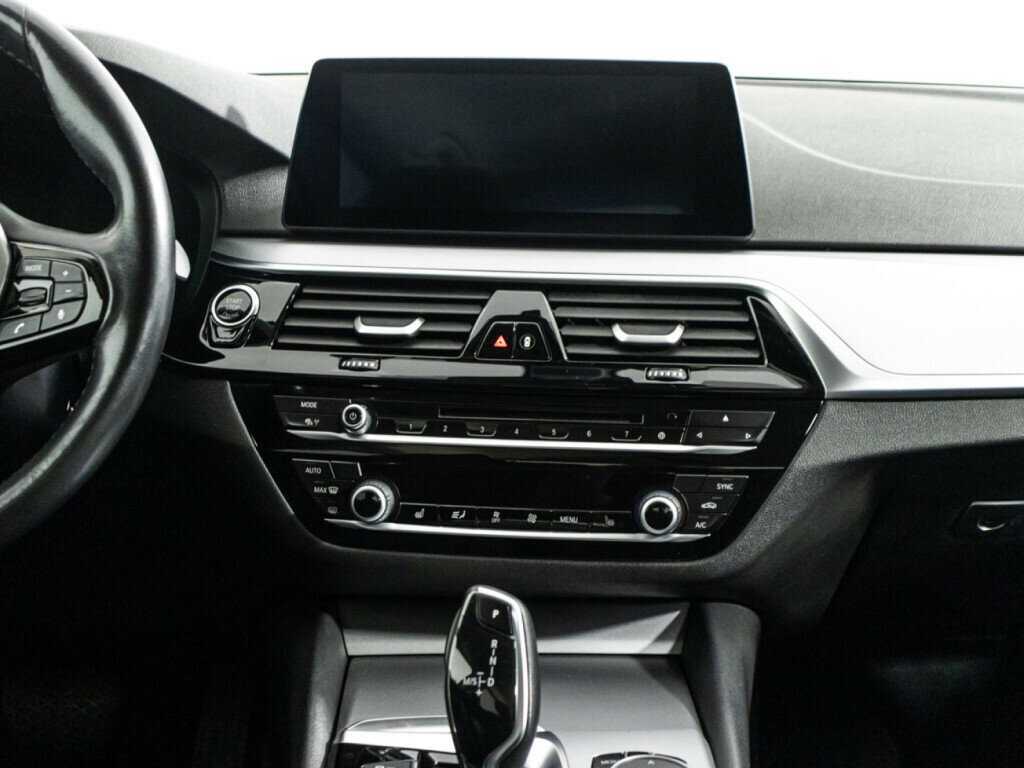 BMW 5 серии 2018 года с пробегом. Фото: #13