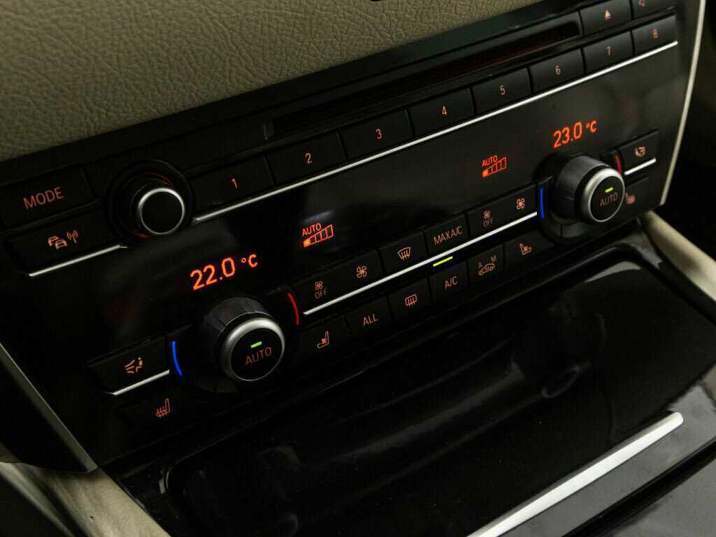 BMW 5 серии 2012 года с пробегом. Фото: #16