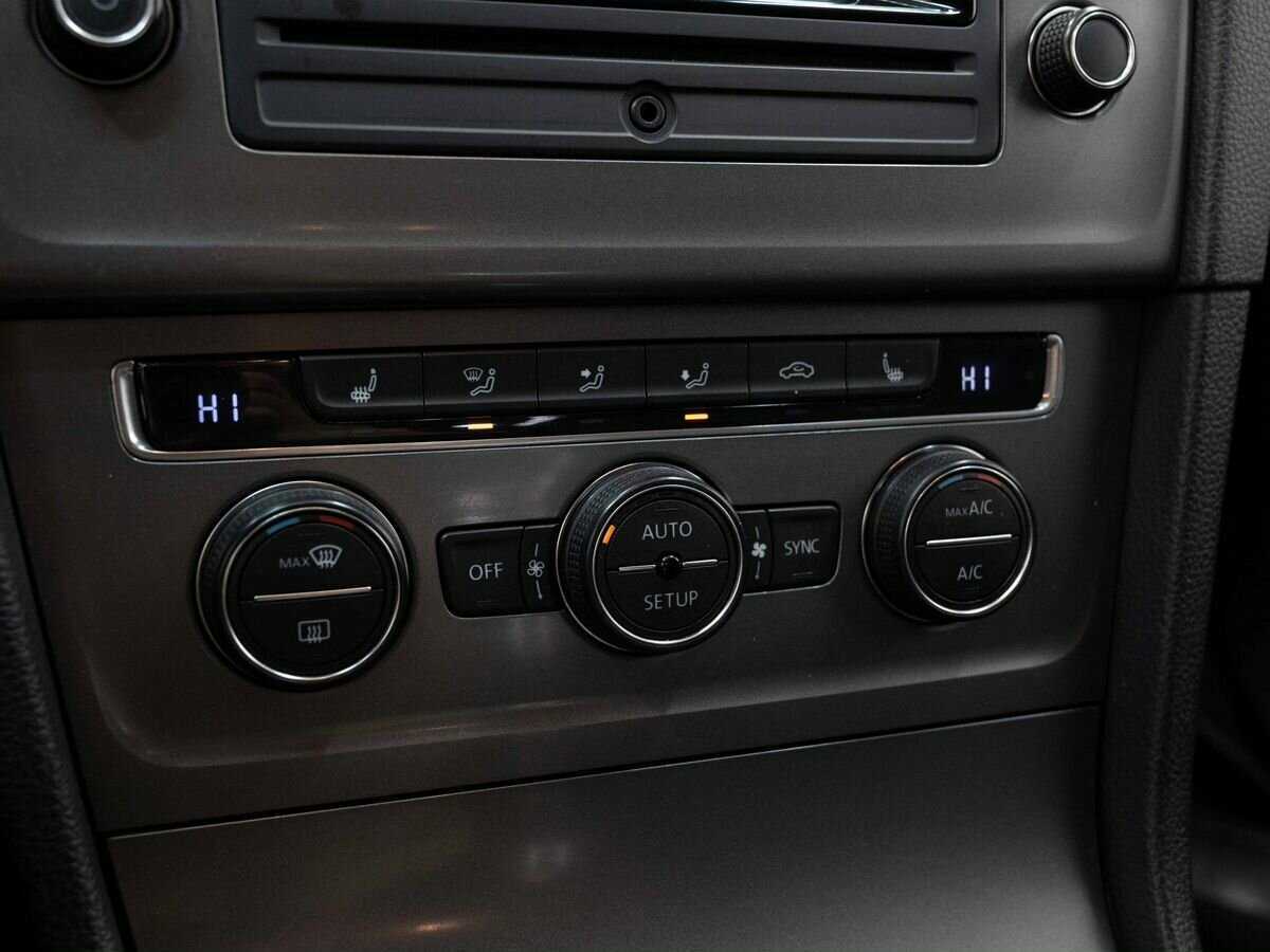 Б/У Фольксваген Гольф 2013 года. Фото: #20