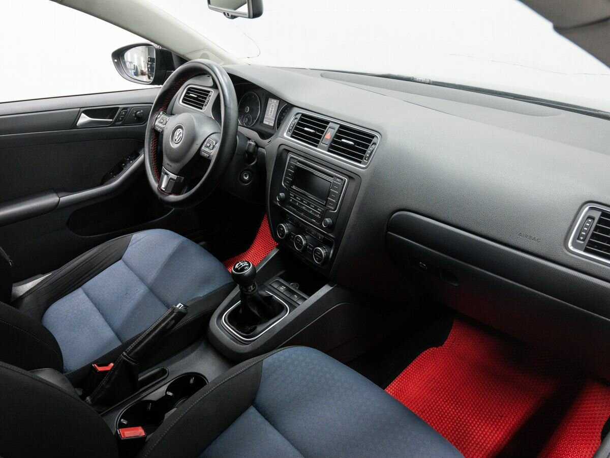 Б/У Фольксваген Джетта 2013 года. Фото: #6